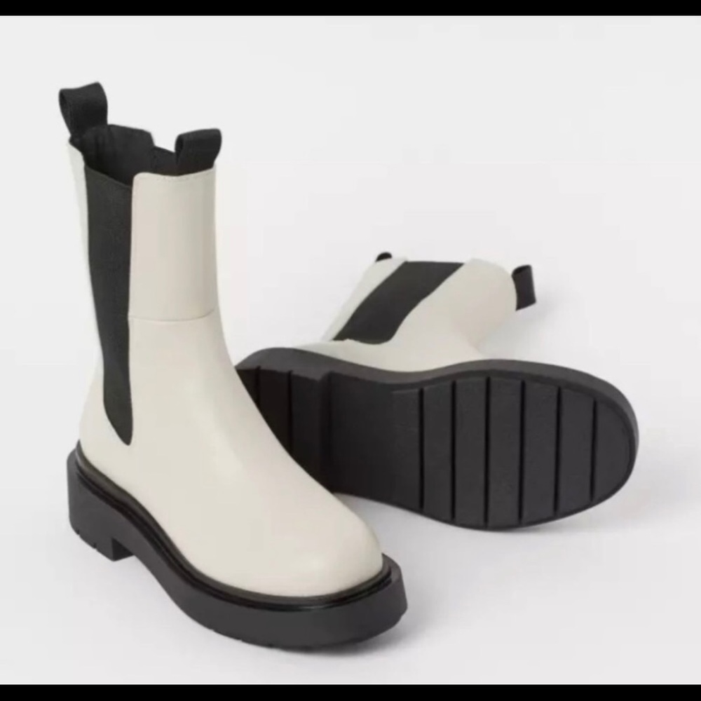 H&M high profile platform Chelsea boots in an 8